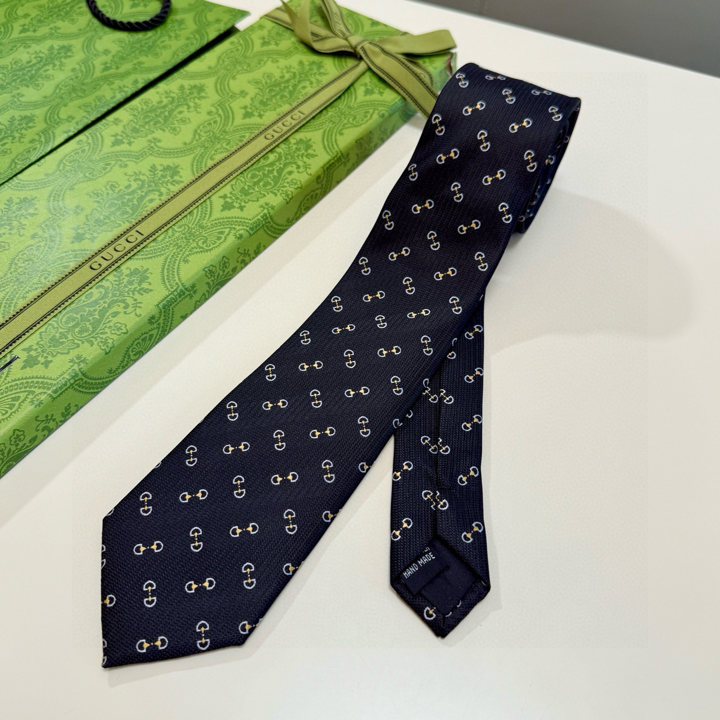 GG柄 ネクタイ グッチ風 結婚式 ホスト 衣装 高級シルク調 光沢 ネイビー - 画像 4