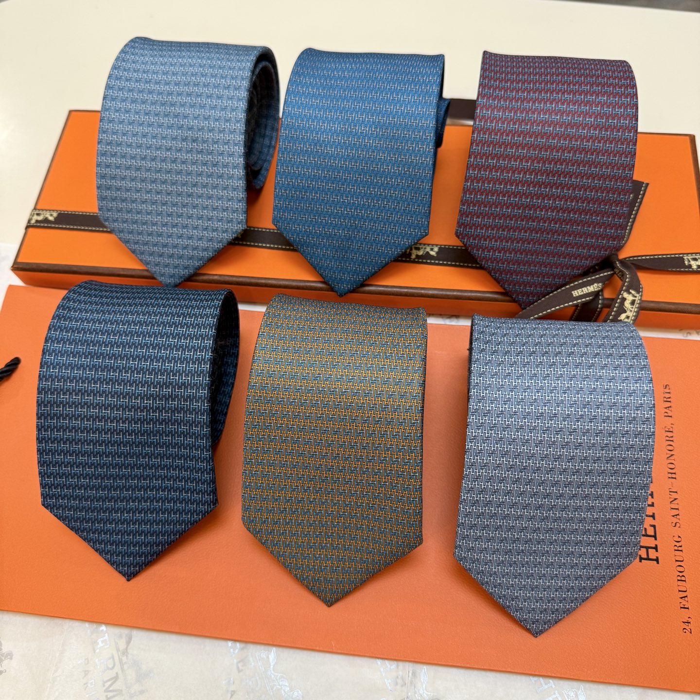 H織り ネクタイ ハイブランド調 結婚式 ホスト 衣装 高級シルク調 光沢 ネイビー