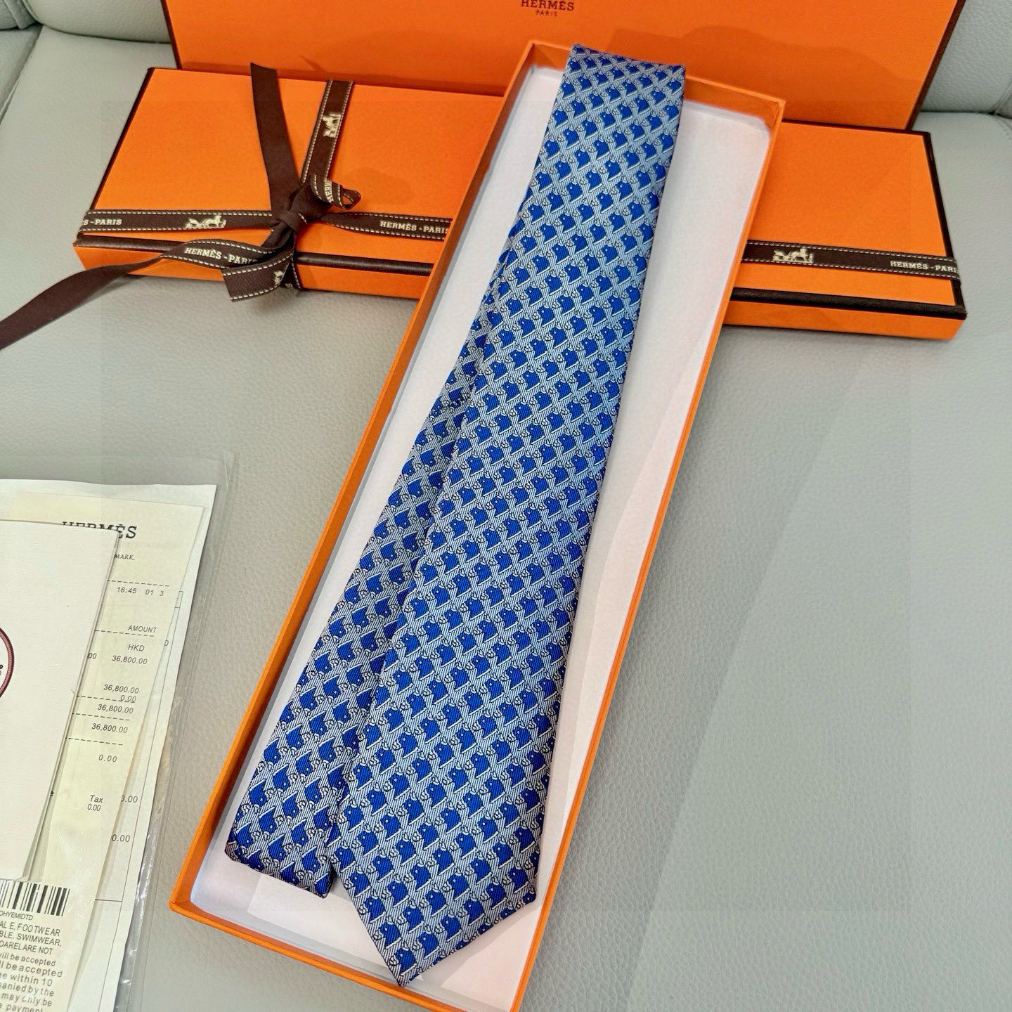 エレガントなスカーフ柄 ネクタイ ヘルメス風 結婚式 ホスト 衣装 高級シルク調 光沢 水色 - 画像 4