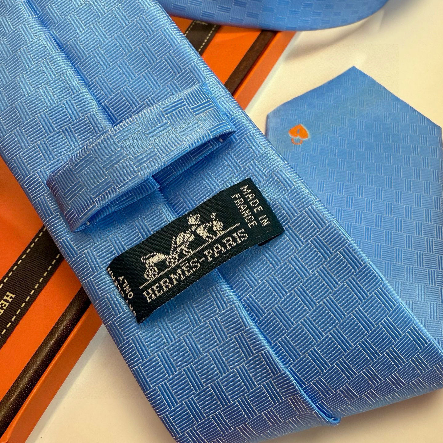 ヘリス風 ネクタイ ハイブランド調 結婚式 ホスト プレゼント 高級シルク調 光沢 ライトブルー - 画像 8