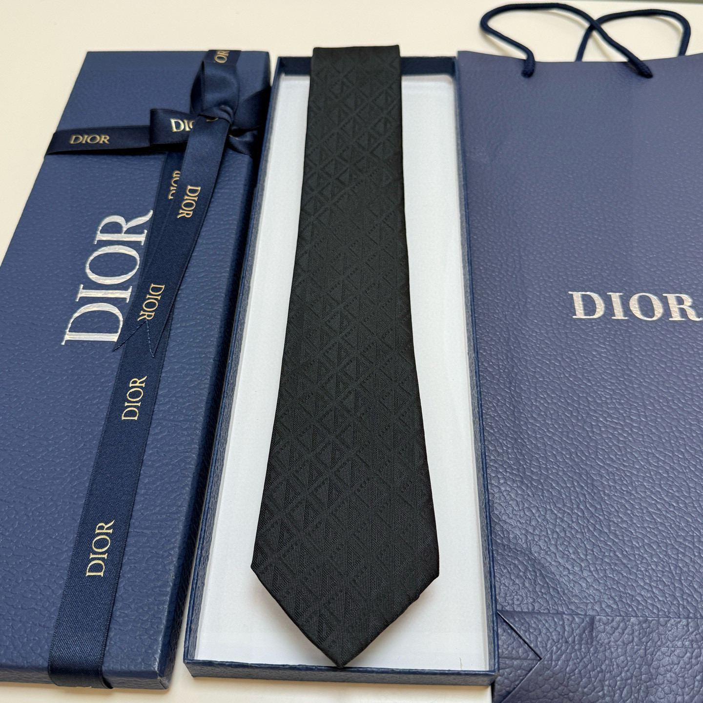 CDダイヤモンド柄 ネクタイ ダイヤモンド調 ホスト 衣装 結婚式 高級シルク調 光沢 ネイビー - 画像 9