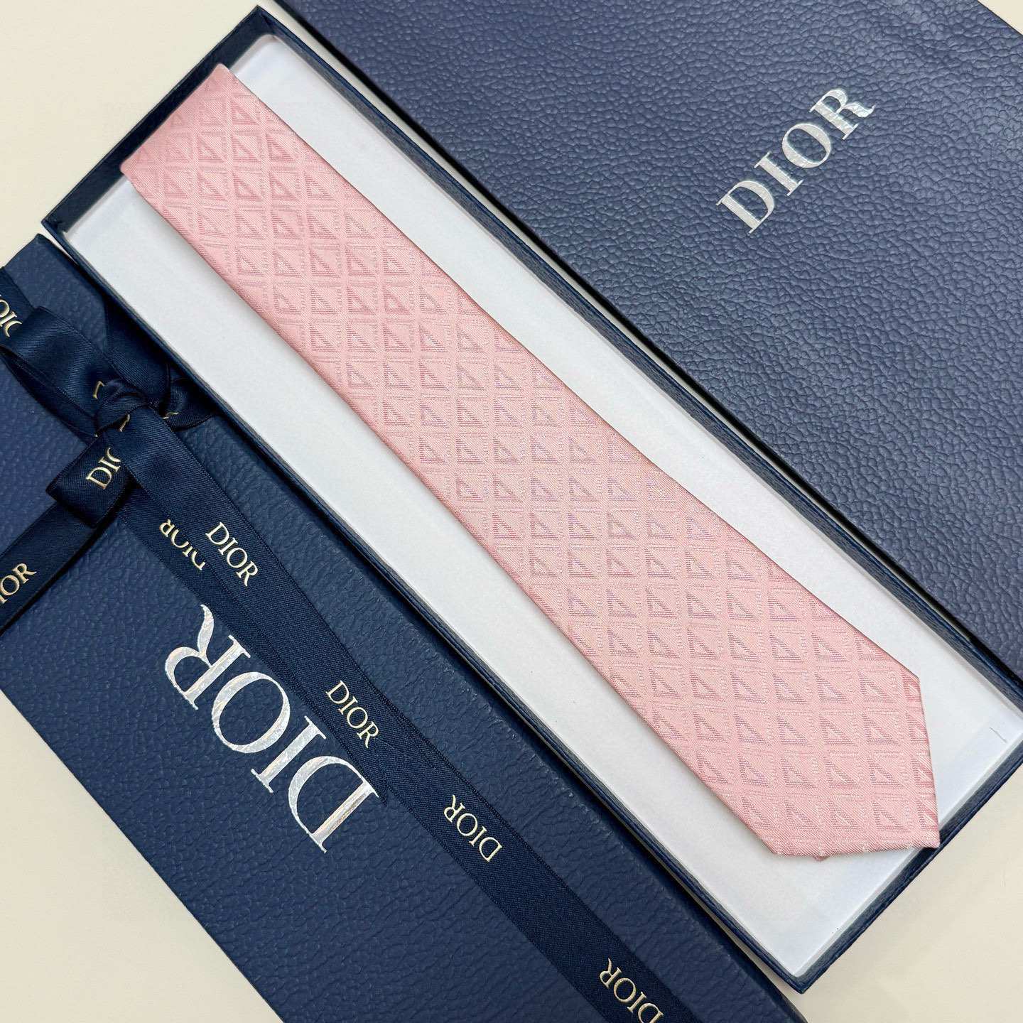 ダイヤモンド柄 ネクタイ ダイヤモンド風 ホスト パーティ 結婚式 高級シルク調 光沢 水色 - 画像 9