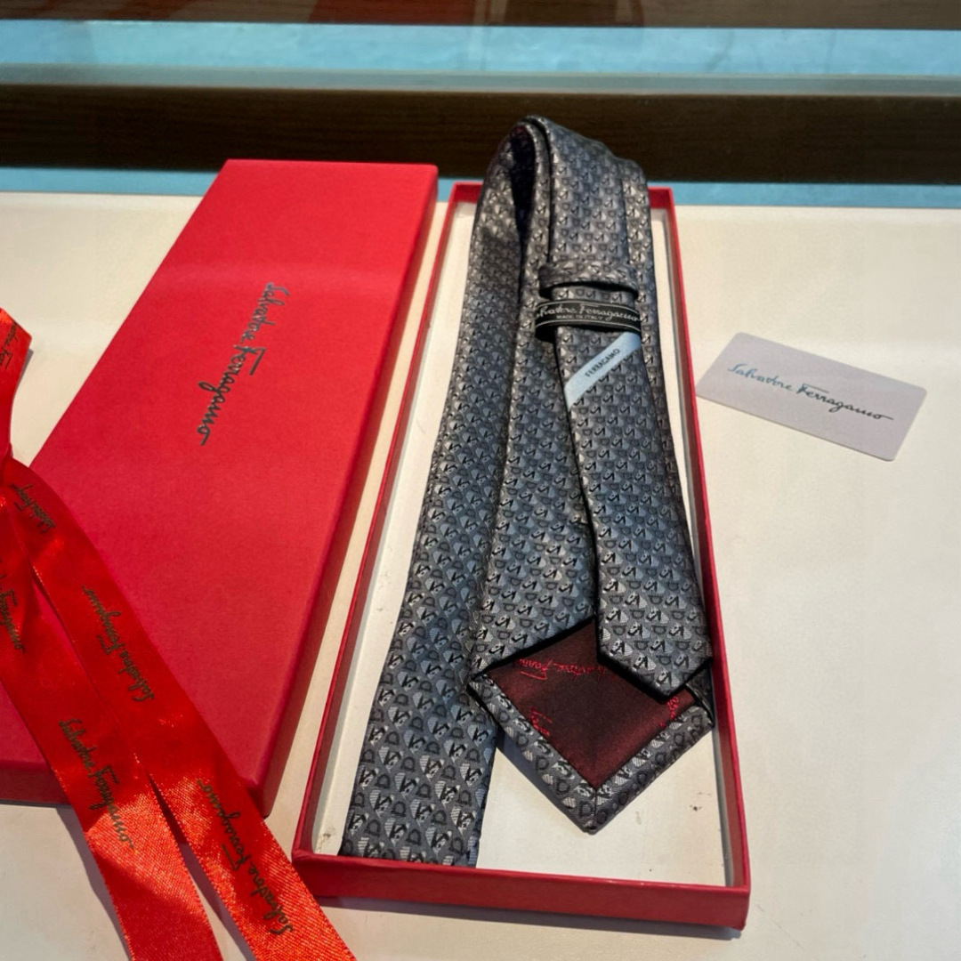 フェラガモ風 ネクタイ フェラガモ調 結婚式 ホスト 衣装 高級シルク調 光沢 グレー - 画像 3