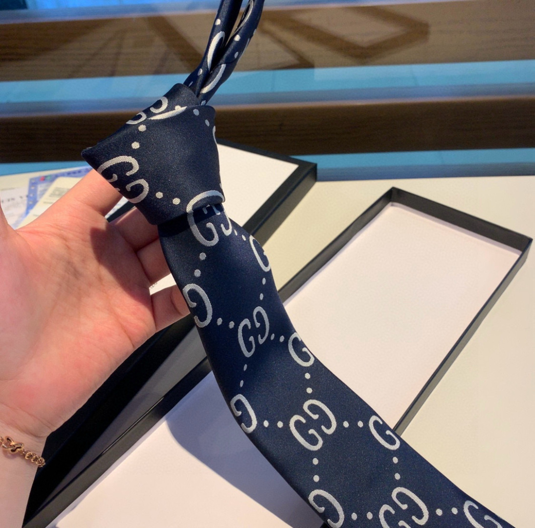 GG柄 ネクタイ グッチ風 グッチ調 ファッション プレゼント ホスト 衣装 高級シルク調 光沢 ネイビー - 画像 8