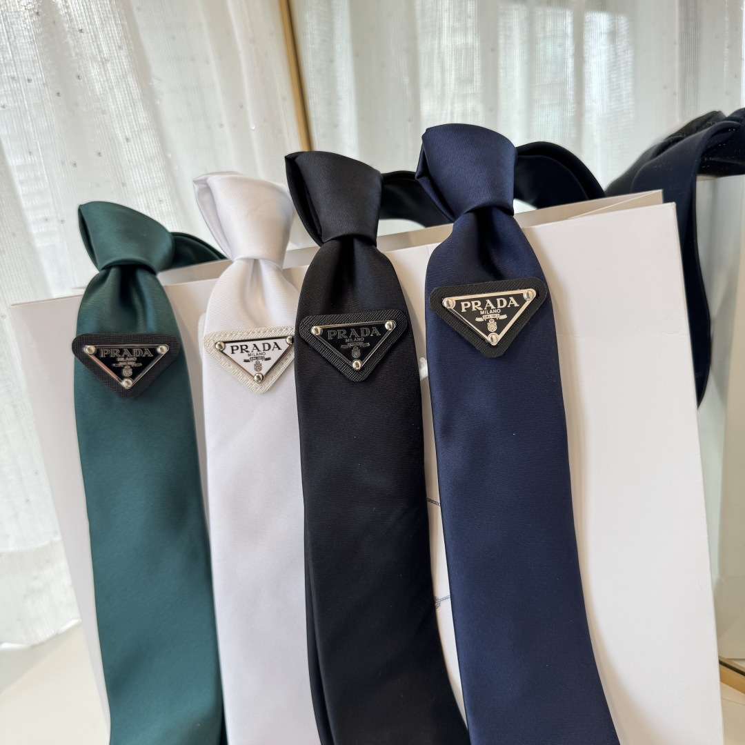 プレタ調 ネクタイ プラダ風 結婚式 ホスト 衣装 高級シルク調 光沢 ネイビー - 画像 3