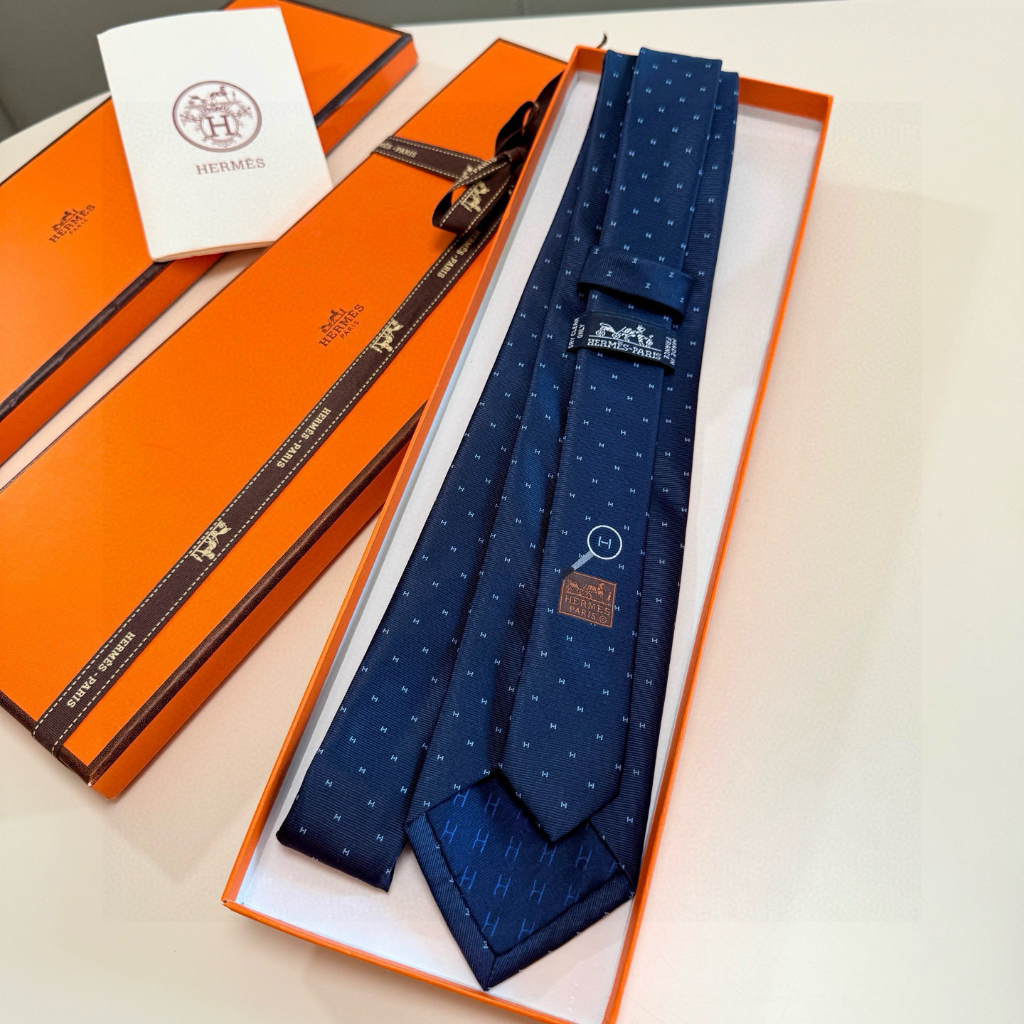 H織り ネクタイ ハイブランド調 結婚式 ホスト 衣装 高級シルク調 光沢 水色 - 画像 8