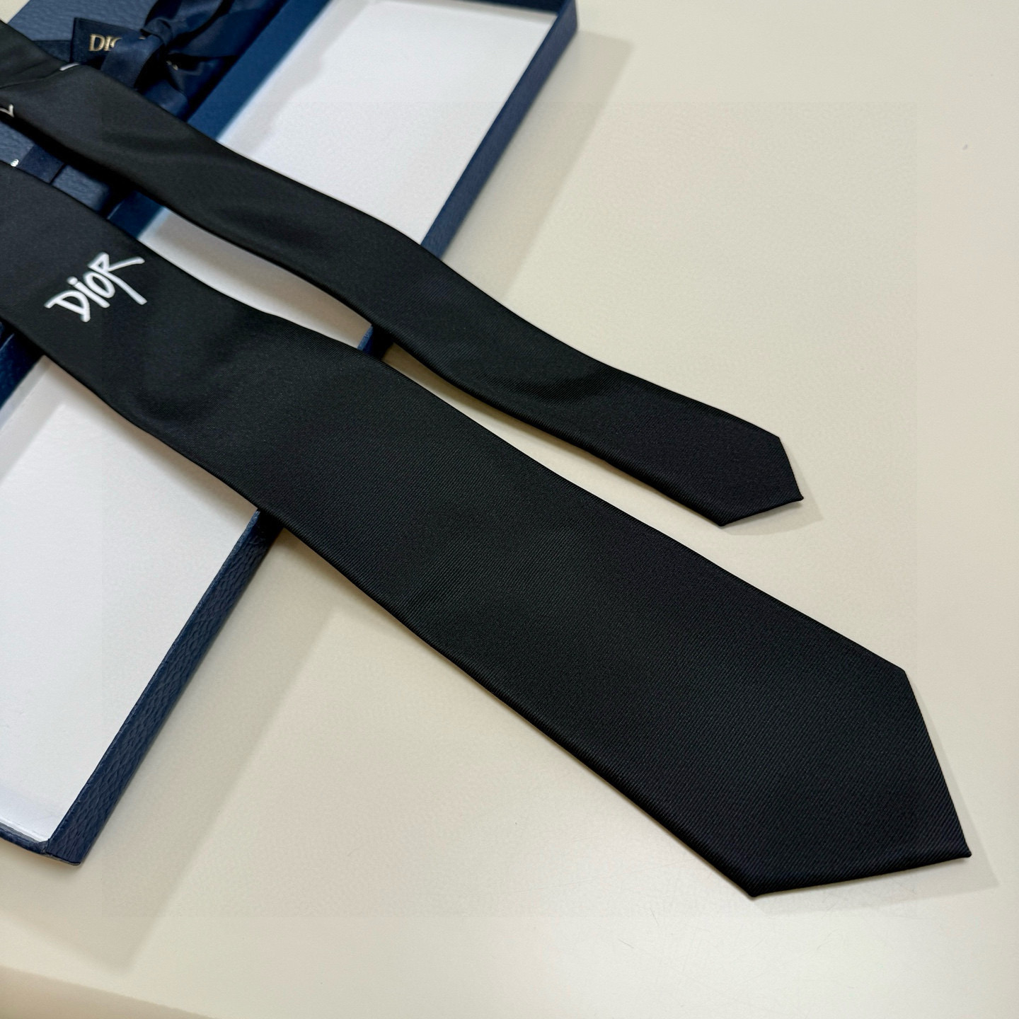 Dior風 ネクタイ ファッション プレゼント ホスト 衣装 高級シルク調 光沢 ネイビー - 画像 8