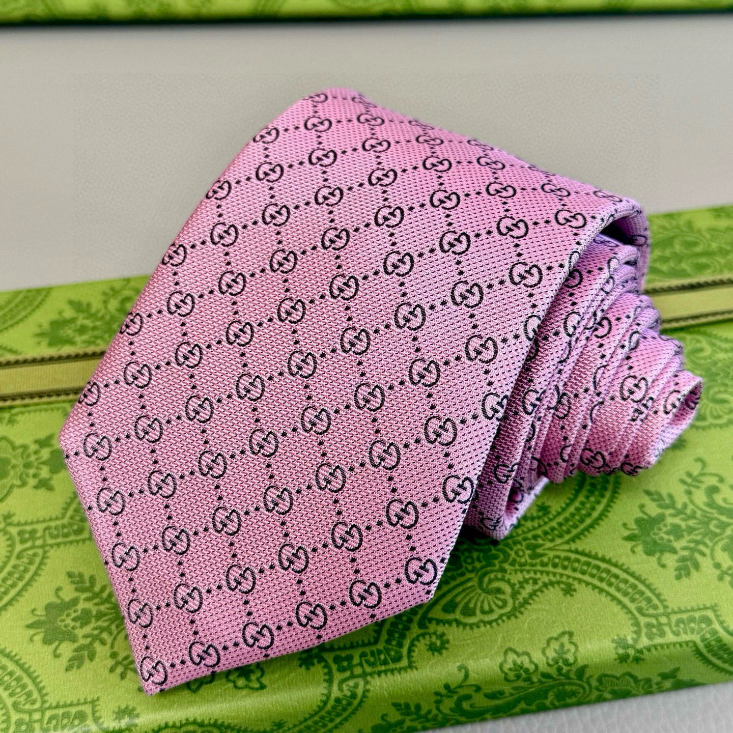 GG柄 ネクタイ グッチ風 結婚式 ホスト 衣装 高級シルク調 光沢 ピンク - 画像 3