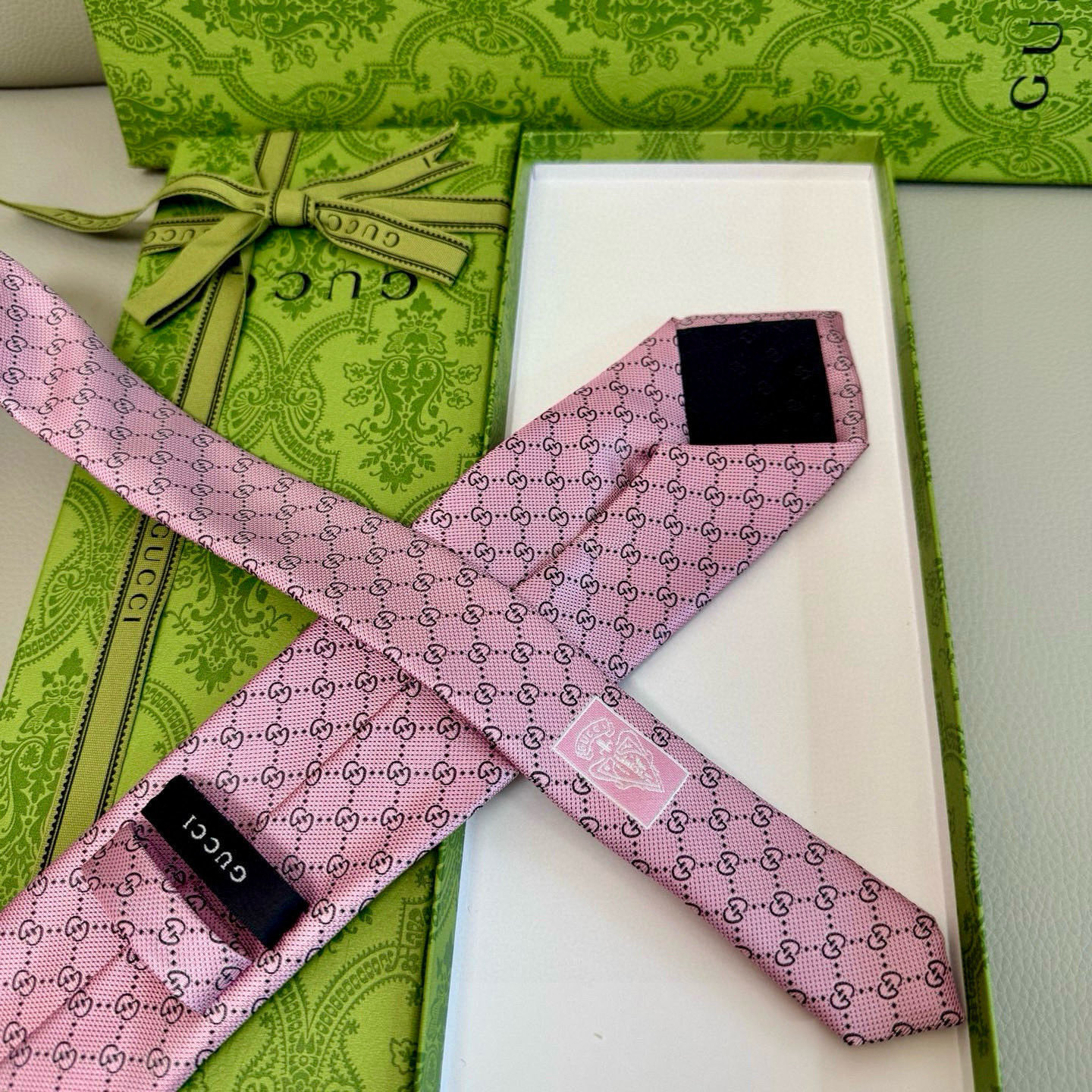 GG柄 ネクタイ グッチ風 結婚式 ホスト 衣装 高級シルク調 光沢 ピンク - 画像 6
