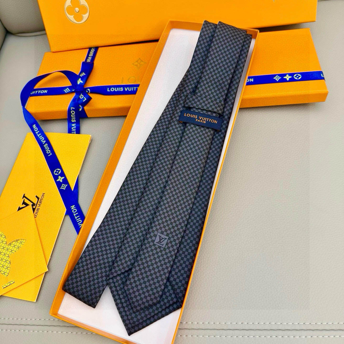 ダミエ柄 ネクタイ ルイヴィトン風 プレゼント 衣装 高級シルク調 光沢 ネイビー - 画像 5