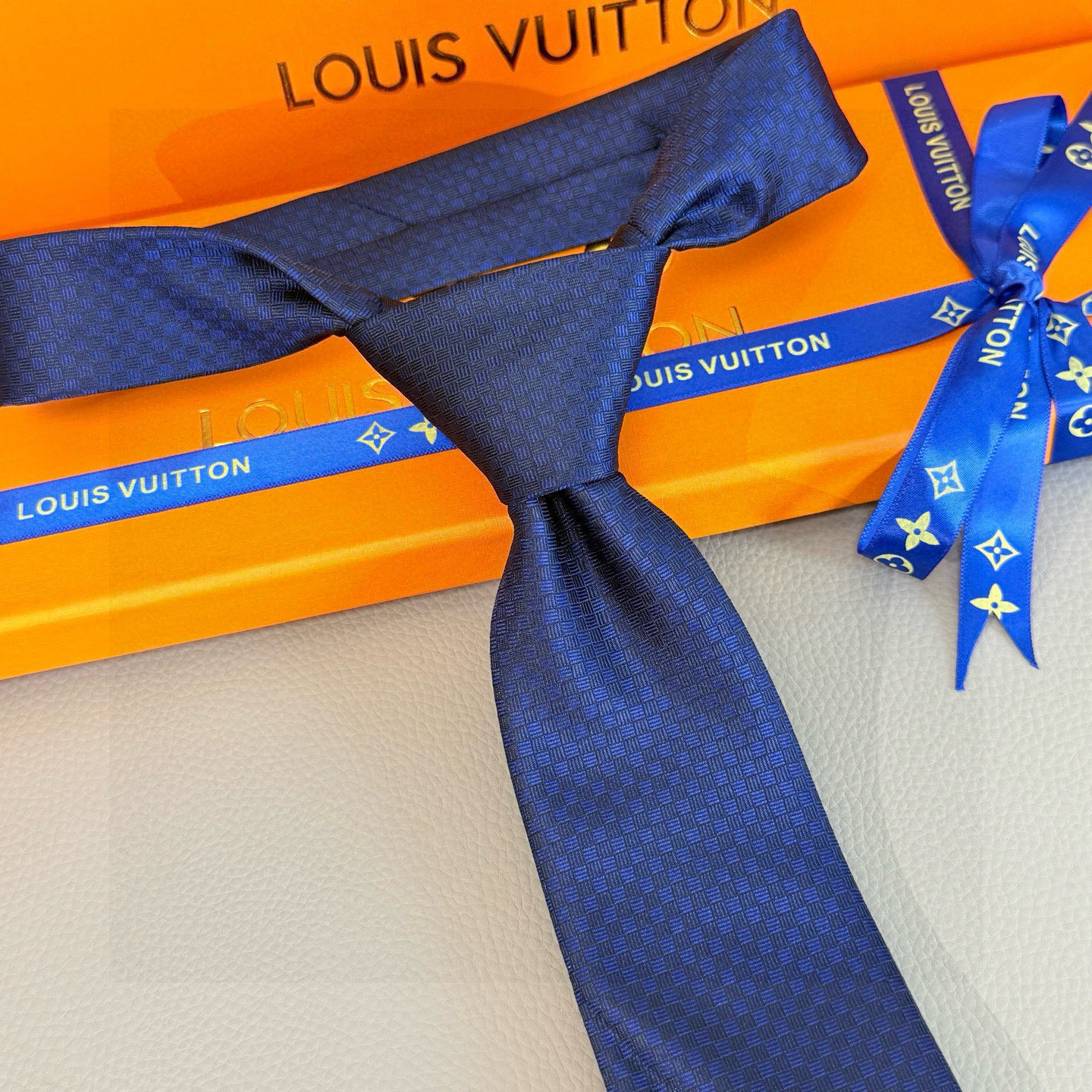 H織り ネクタイ ルイヴィトン風 結婚式 ホスト 衣装 高級シルク調 光沢 ネイビー - 画像 2