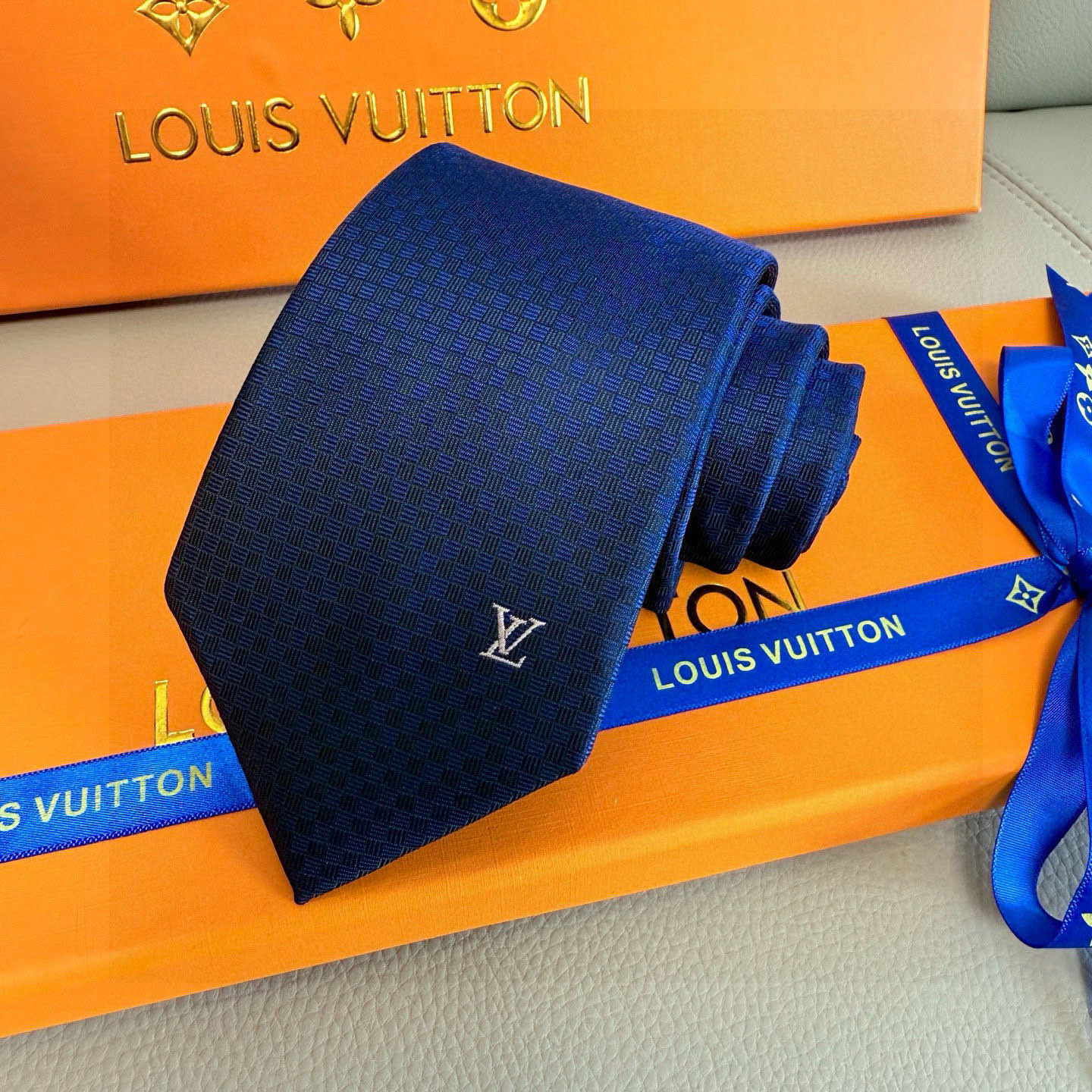 H織り ネクタイ ルイヴィトン風 結婚式 ホスト 衣装 高級シルク調 光沢 ネイビー - 画像 4