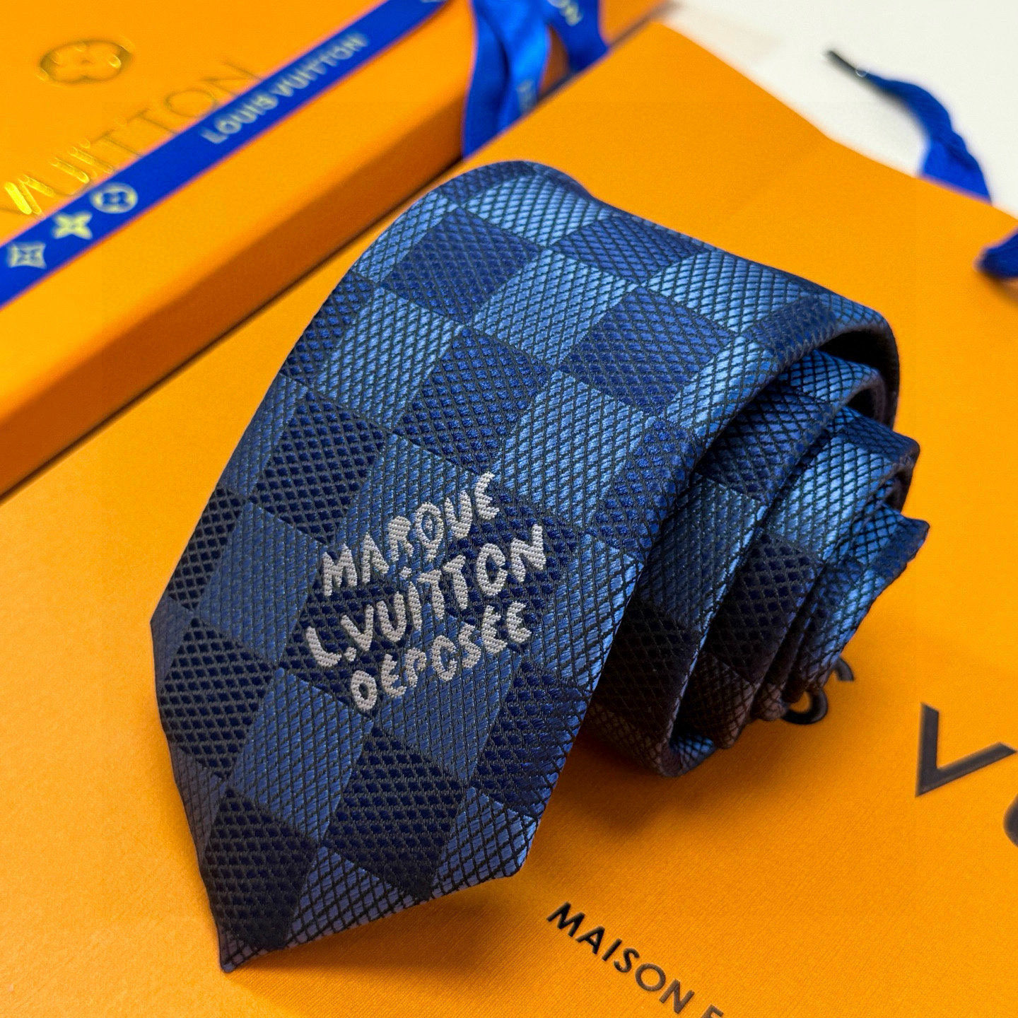 チェック柄 ネクタイ ルイヴィトン風 結婚式 ホスト 衣装 高級シルク調 光沢 ライトブルー