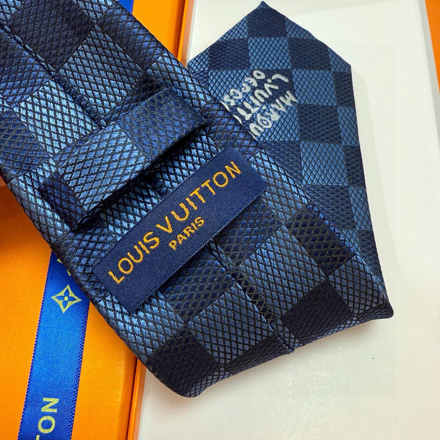 チェック柄 ネクタイ ルイヴィトン風 結婚式 ホスト 衣装 高級シルク調 光沢 ライトブルー - 画像 8