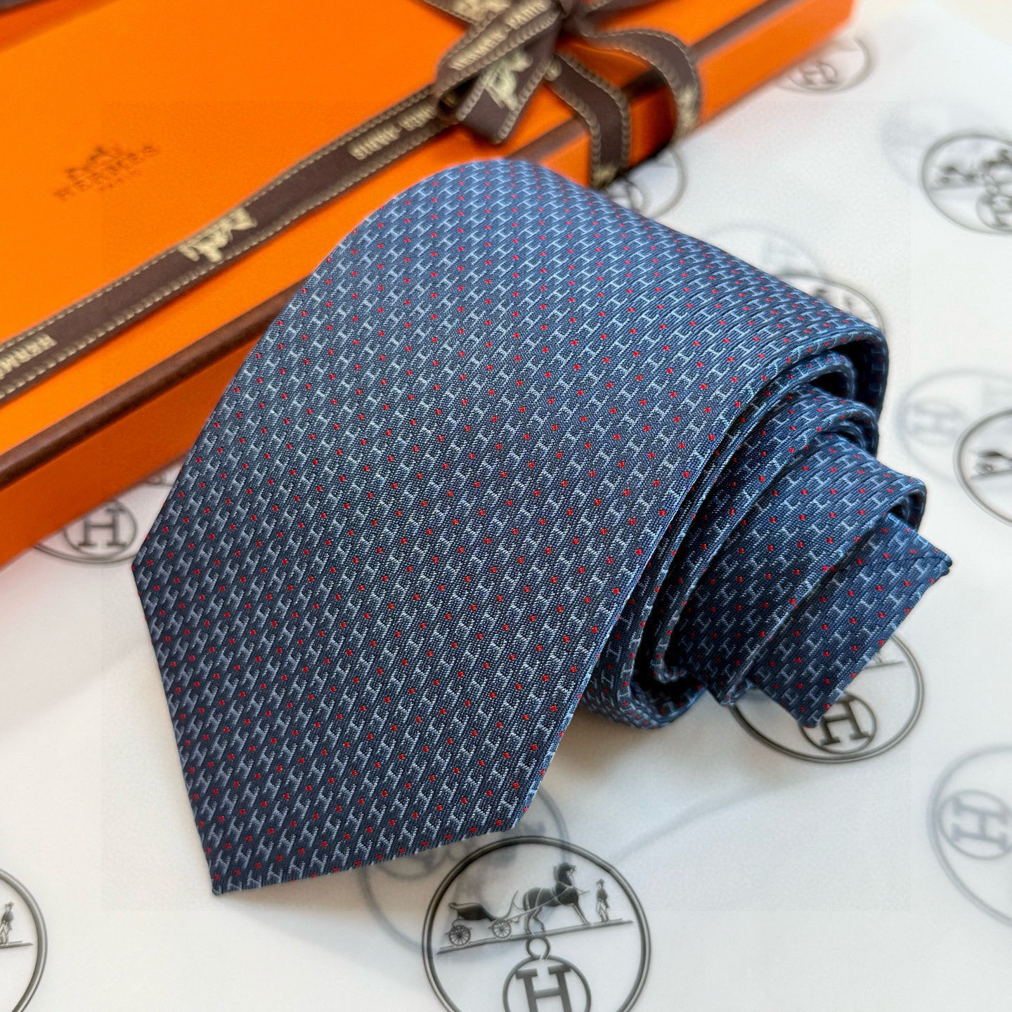 H織り ネクタイ ハイブランド調 結婚式 ホスト 衣装 高級シルク調 光沢 ネイビー - 画像 5