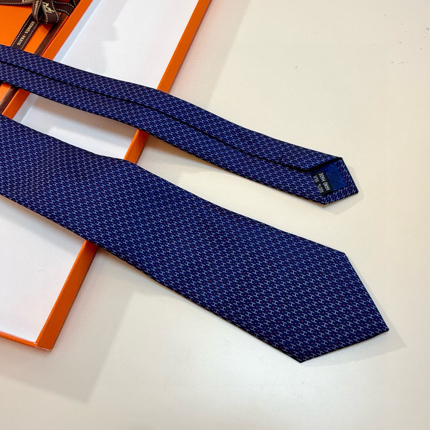 H織り ネクタイ ハイブランド調 結婚式 ホスト 衣装 高級シルク調 光沢 ネイビー - 画像 8