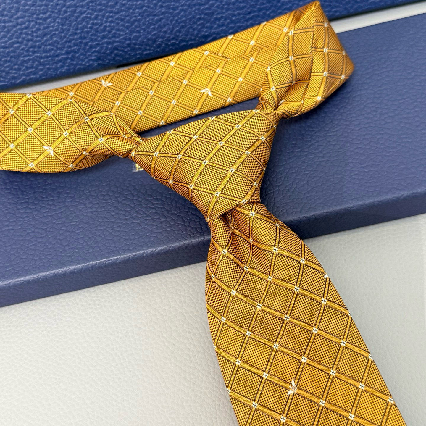 エンポリオアルマニ風 ネクタイ メンズ ホスト 衣装 パーティ 100%シルク調 光沢 ゴールド - 画像 2