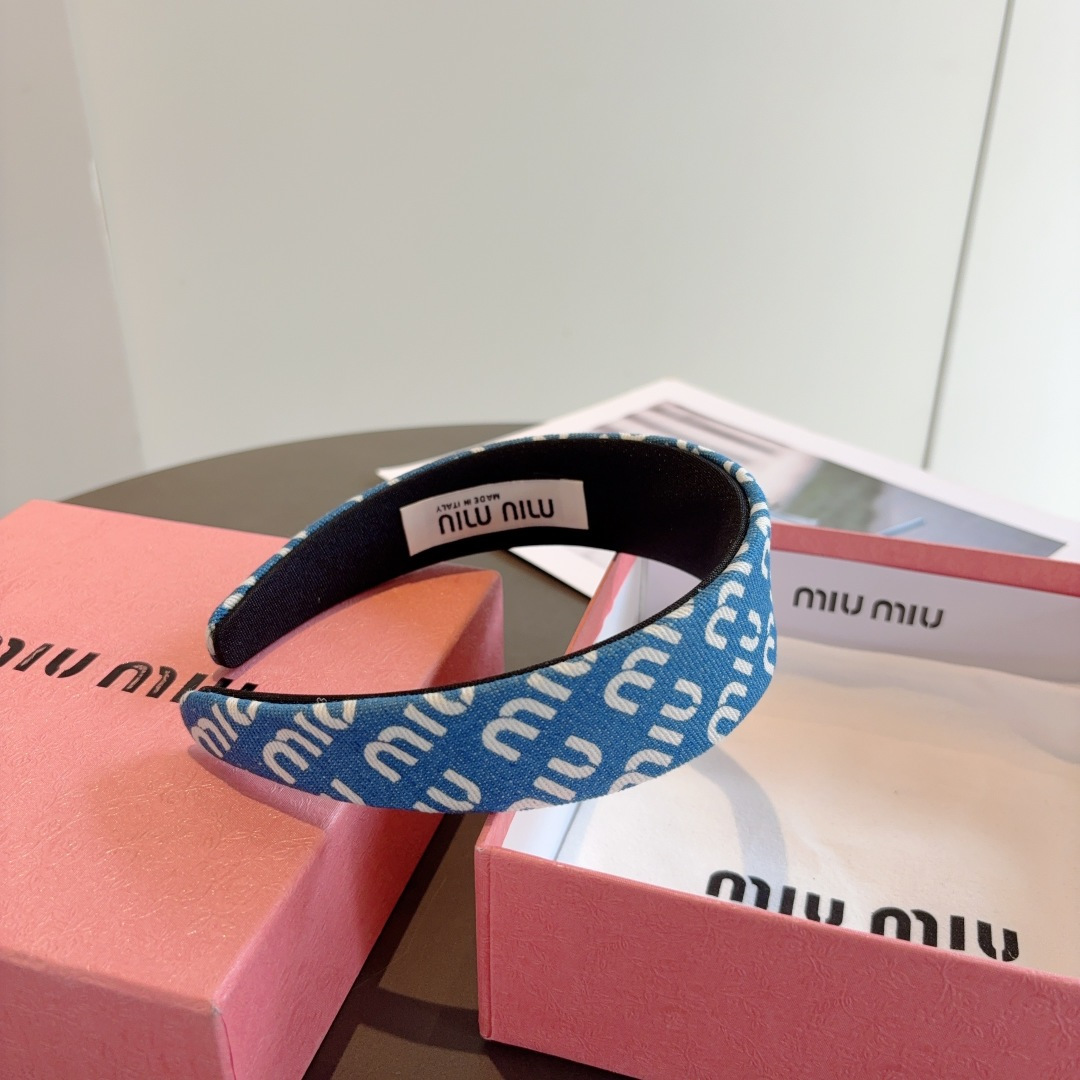 MIU MIU ミウミウ ヘアバンド ロゴプリント 軽量 ブルー - 画像 8