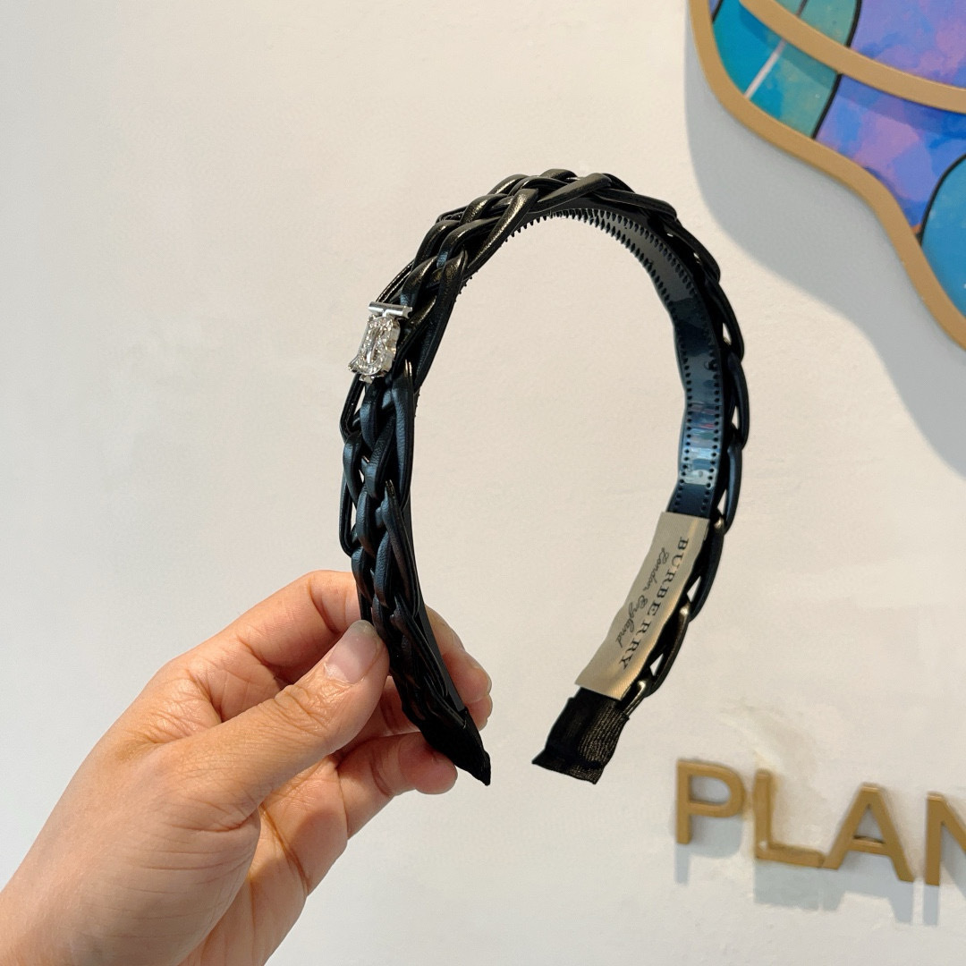 BURBERRY バーバリー ヘアアクセサリー 本革 ブラック - 画像 2