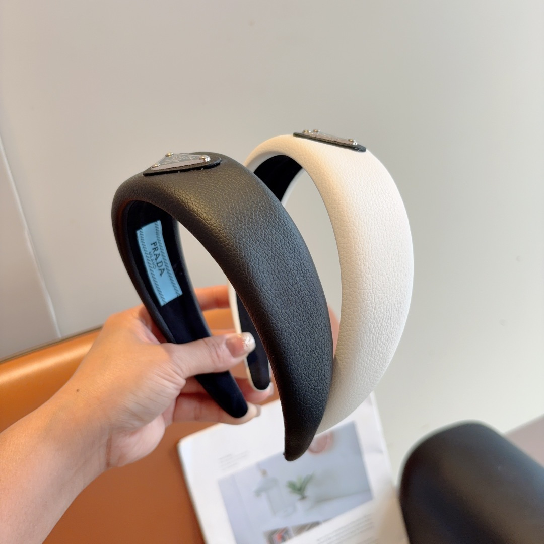PRADA プラダ ヘッドバンド 本革 ファッション ブランド ブラック ホワイト 全2色 - 画像 9