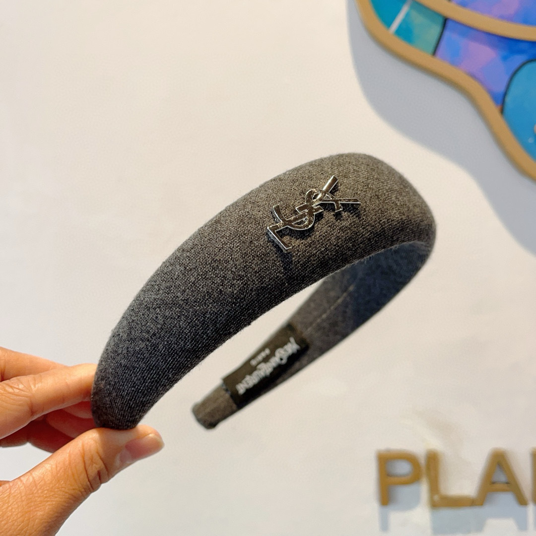 YSL イヴサンローラン ヘアアクセサリー 本革 ブラック - 画像 3