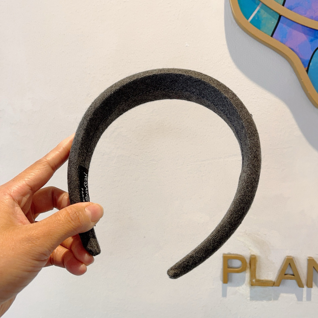 YSL イヴサンローラン ヘアアクセサリー 本革 ブラック - 画像 4