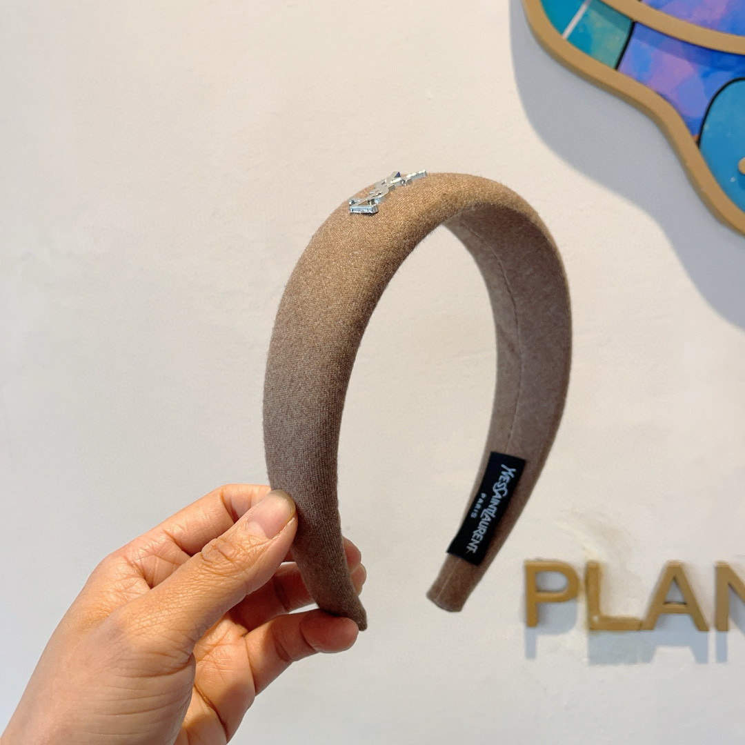 YSL ヤングセインローレン ヘッドバンド 本革 通勤 ブラック - 画像 1