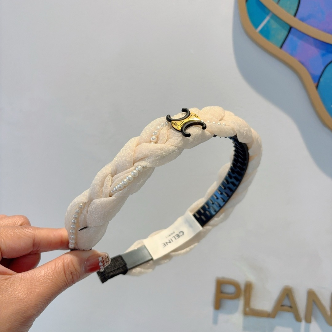 CELINE シェリーヌ ヘアバンド 本革 ブランド 通勤 通学 全2色 - 画像 3