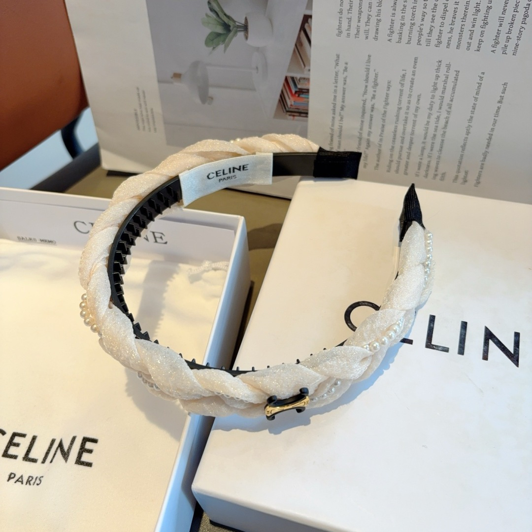 CELINE シェリーヌ ヘアバンド 本革 ブランド 通勤 通学 全2色 - 画像 7