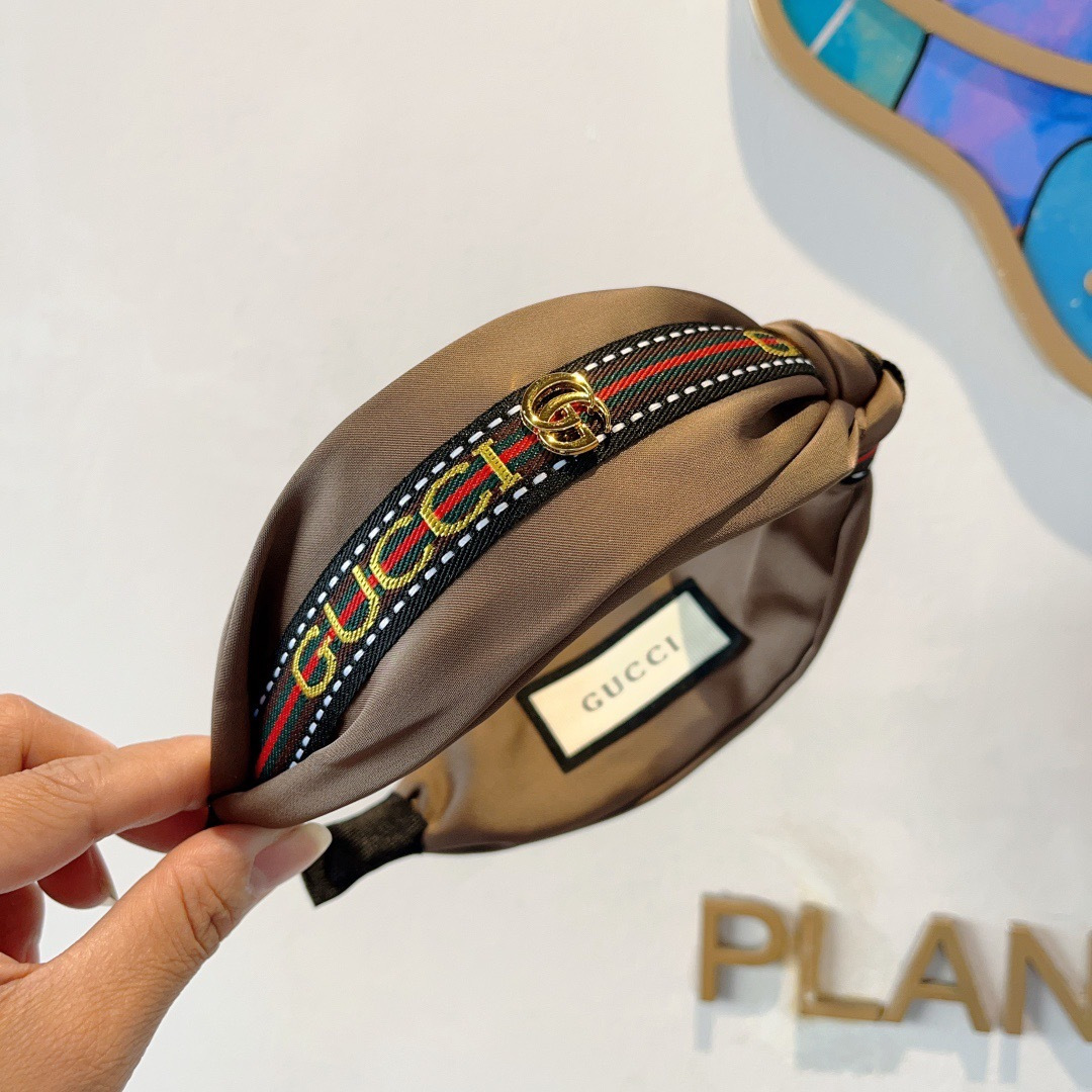 GUCCI グッチ ヘアアクセサリー シルク ブランド フラットヘアバンド ブラック ベージュ 全2色 - 画像 3