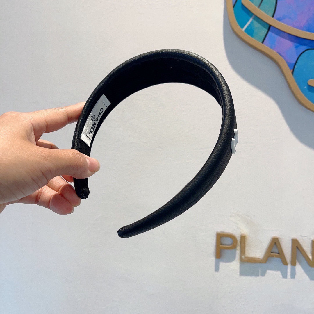 CHANEL シャネル ヘアバンド 本革 通勤 ブラック ホワイト - 画像 2