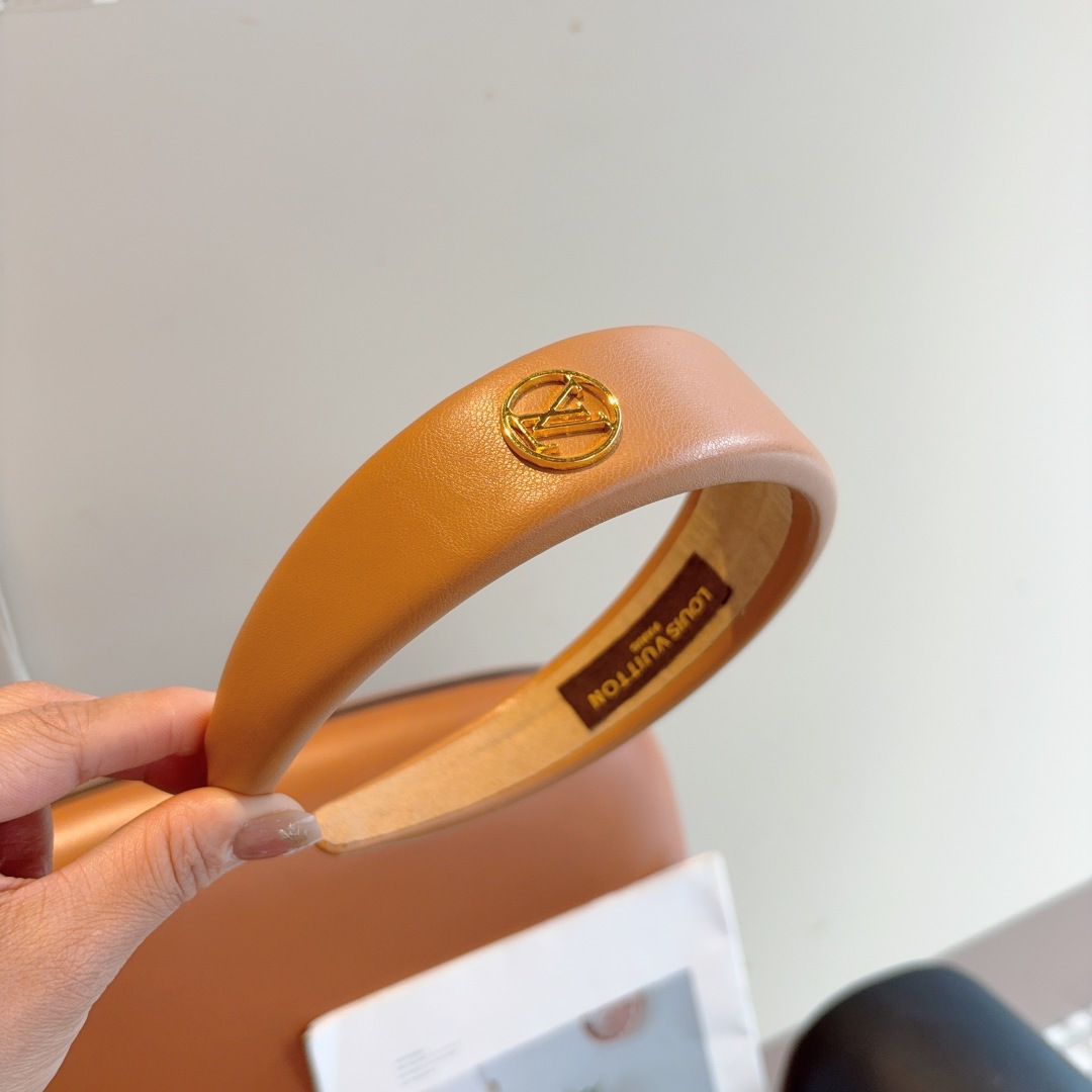 LOUIS VUITTON ルイヴィトン ヘアバンド 本革 ブランド ブラック ホワイト ベージュ 全3色 - 画像 3