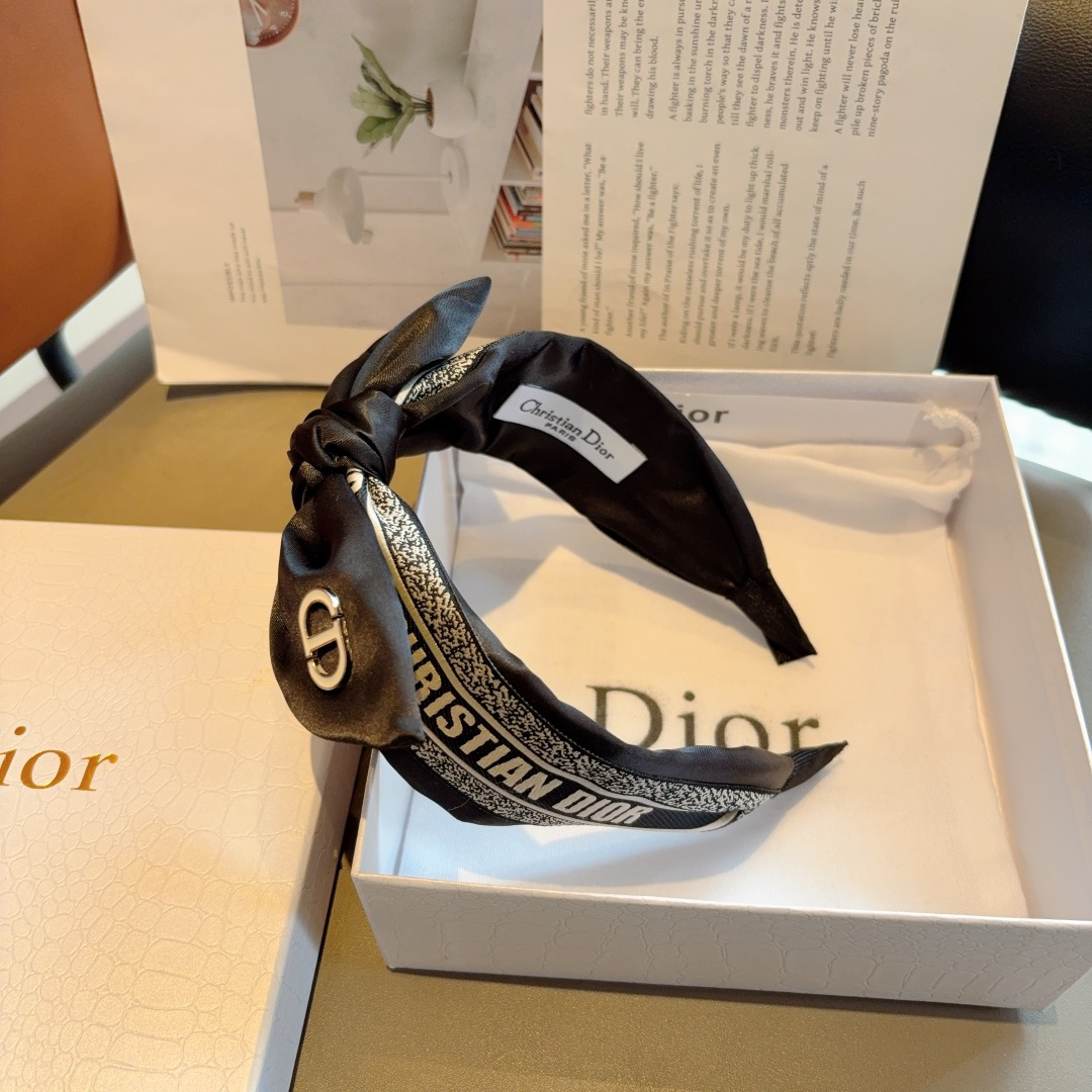 CHRISTIAN DIOR ディオール ヘアバンド 本革 通勤 全2色 - 画像 6