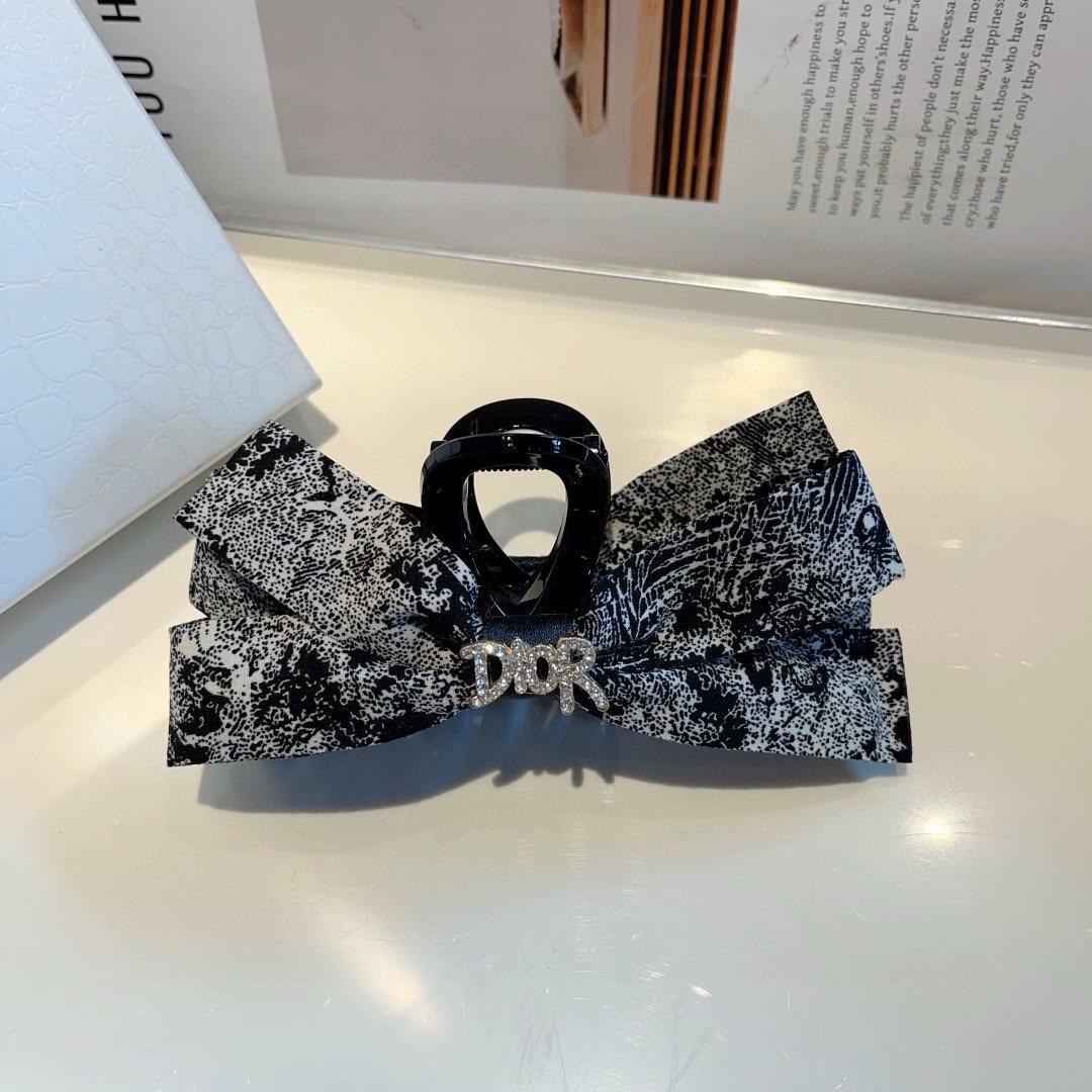DIOR ディオール ヘアクリップ フラットヘアアクセサリー ブラック ベージュ 全2色 - 画像 6
