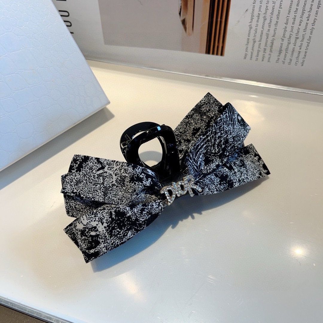 DIOR ディオール ヘアクリップ フラットヘアアクセサリー ブラック ベージュ 全2色 - 画像 7