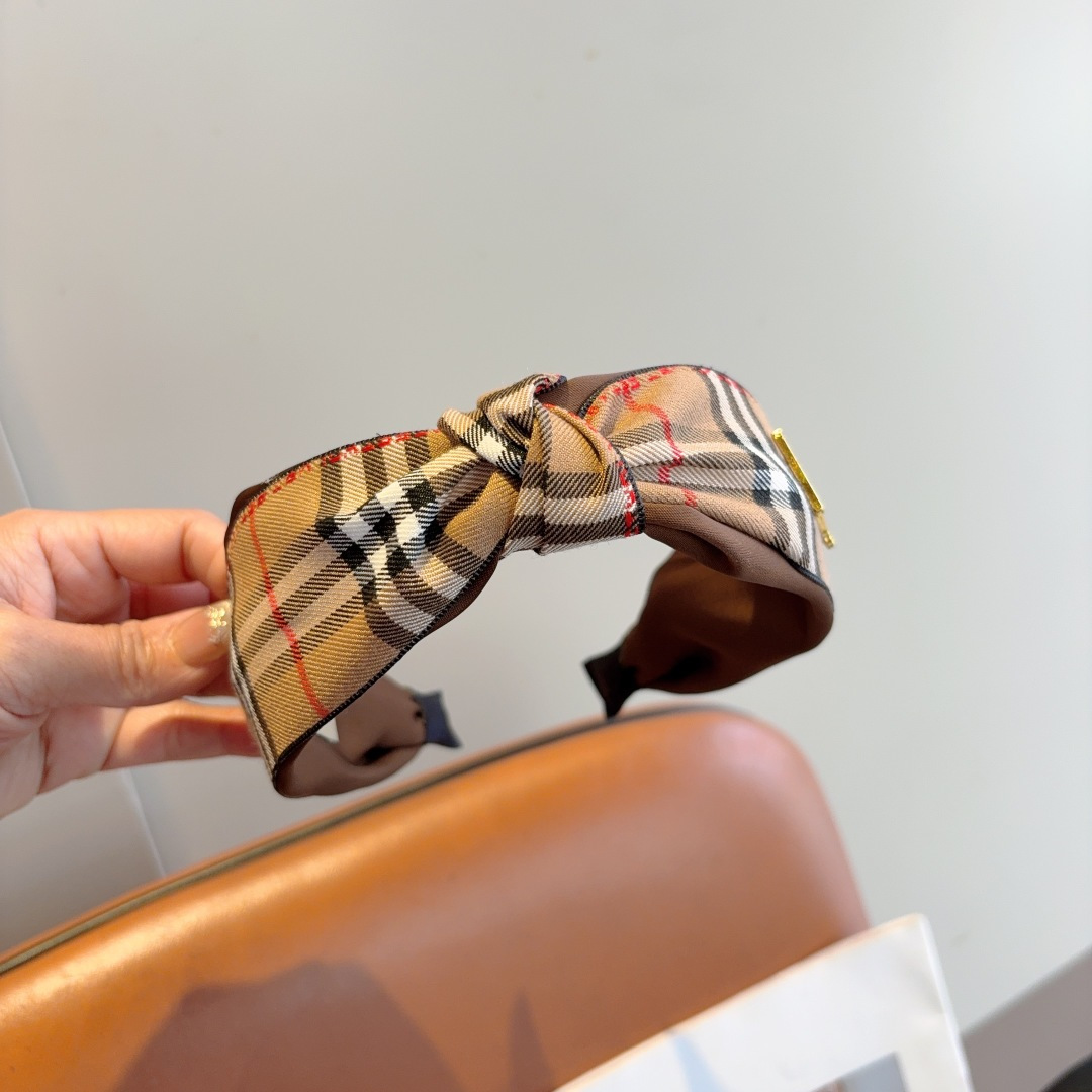 BURBERRY バーバリー ヘアバンド ブラック ベージュ シルク 通勤 旅行 全2色 - 画像 7