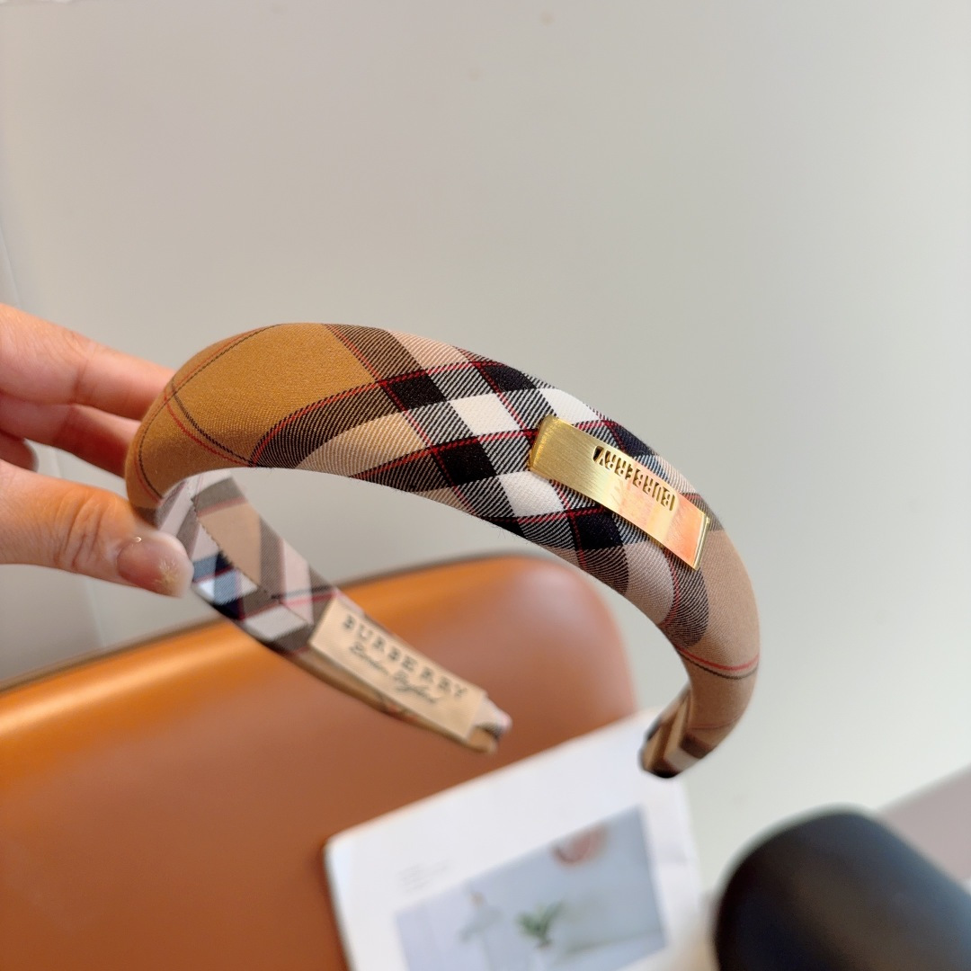 BURBERRY バーバリー ヘアバンド ブーブランチェック ベージュ 全1色 - 画像 4