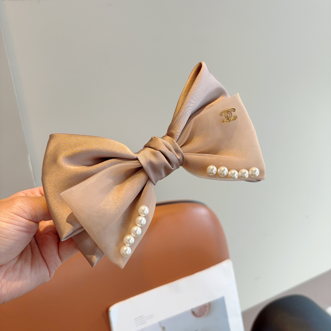 CHANEL シャネル ヘアアクセサリー フェイクパール 大ぶり ヘアピン ブラック ベージュ 全2色 - 画像 3