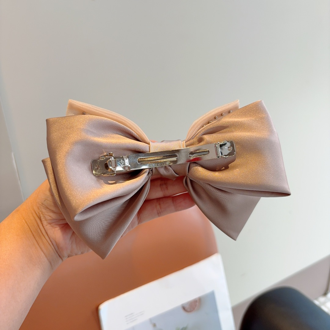 CHANEL シャネル ヘアアクセサリー フェイクパール 大ぶり ヘアピン ブラック ベージュ 全2色 - 画像 5