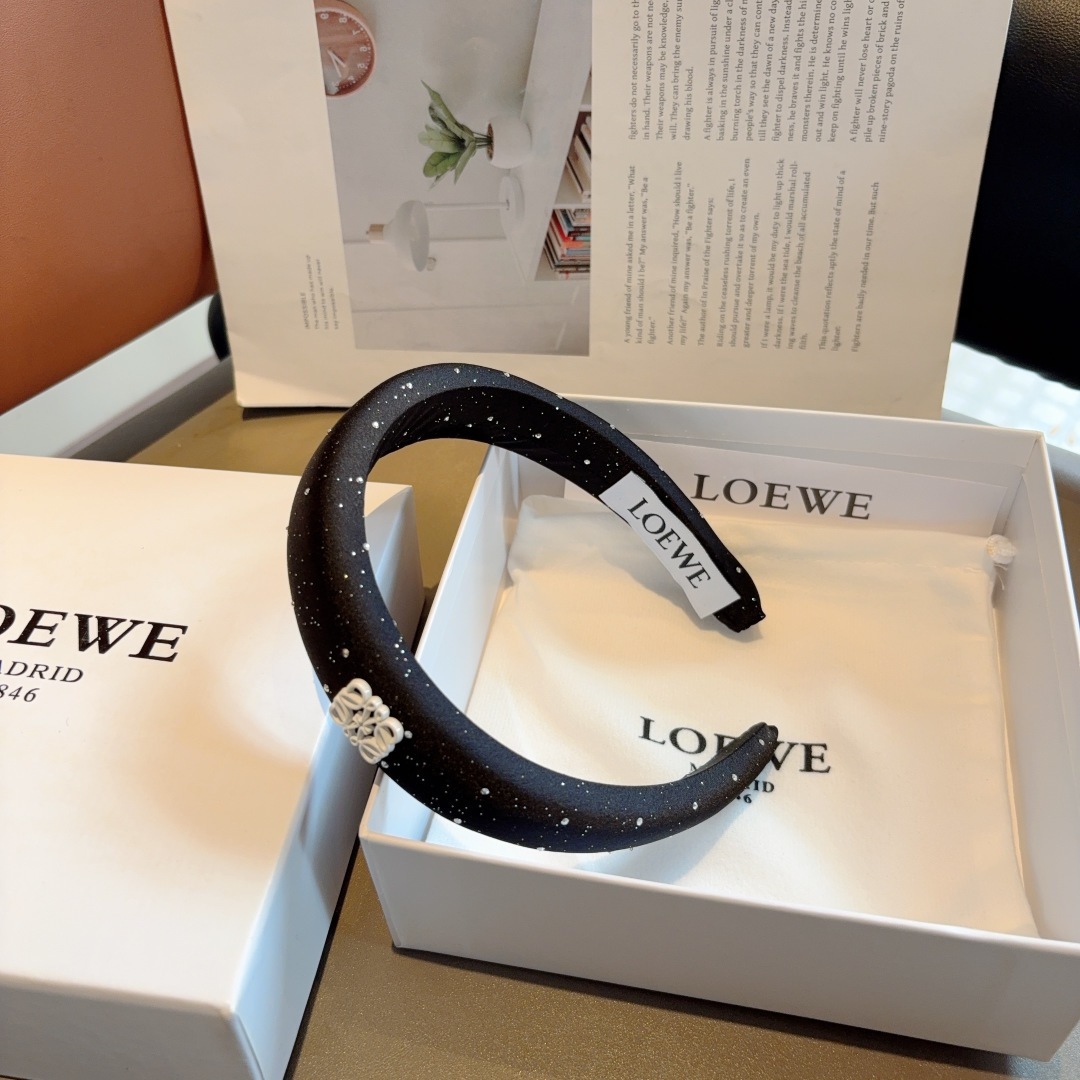LOEWE ロエベ ヘアアクセント ファッション ブランド ブラック ベージュ 全2色 - 画像 6