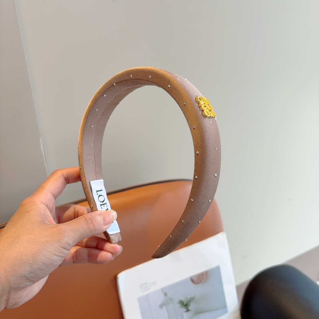 LOEWE ロエベ ヘッドバンド プレミアムデザイン シルク素材 ブラック ベージュ 全2色 - 画像 2