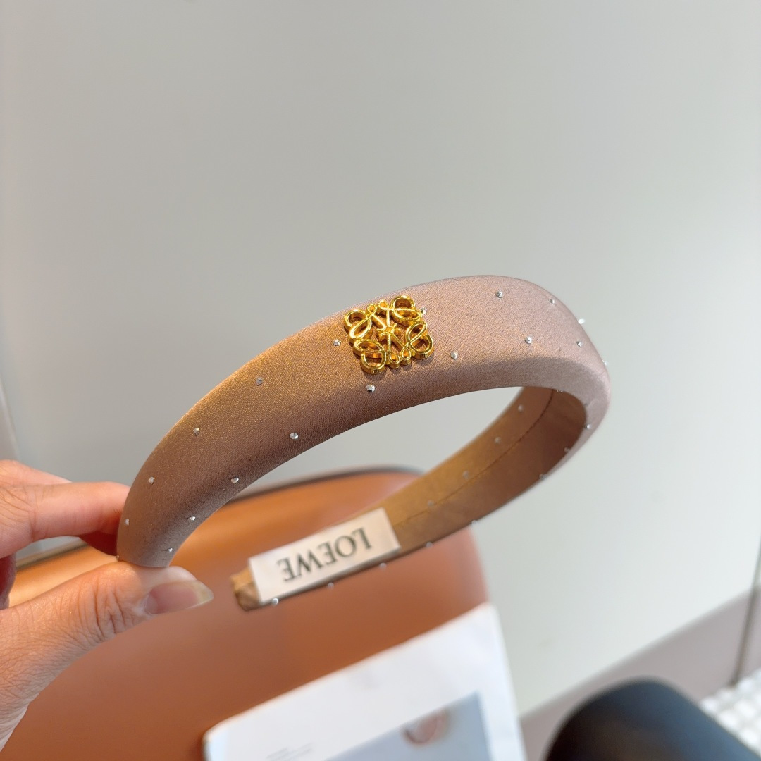 LOEWE ロエベ ヘッドバンド プレミアムデザイン シルク素材 ブラック ベージュ 全2色 - 画像 3