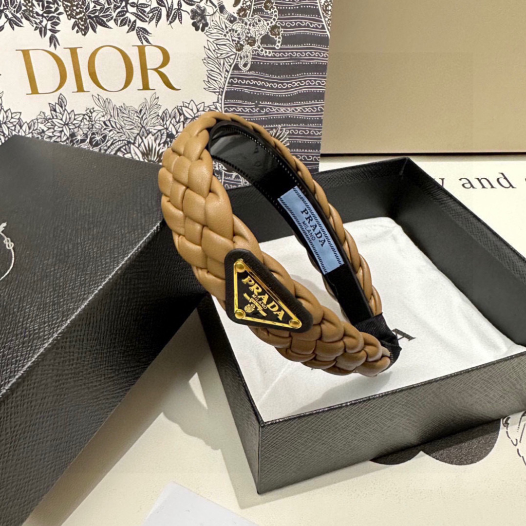 PRADA プラダ ヘアバンド 本革 軽量 通勤 全3色 - 画像 9