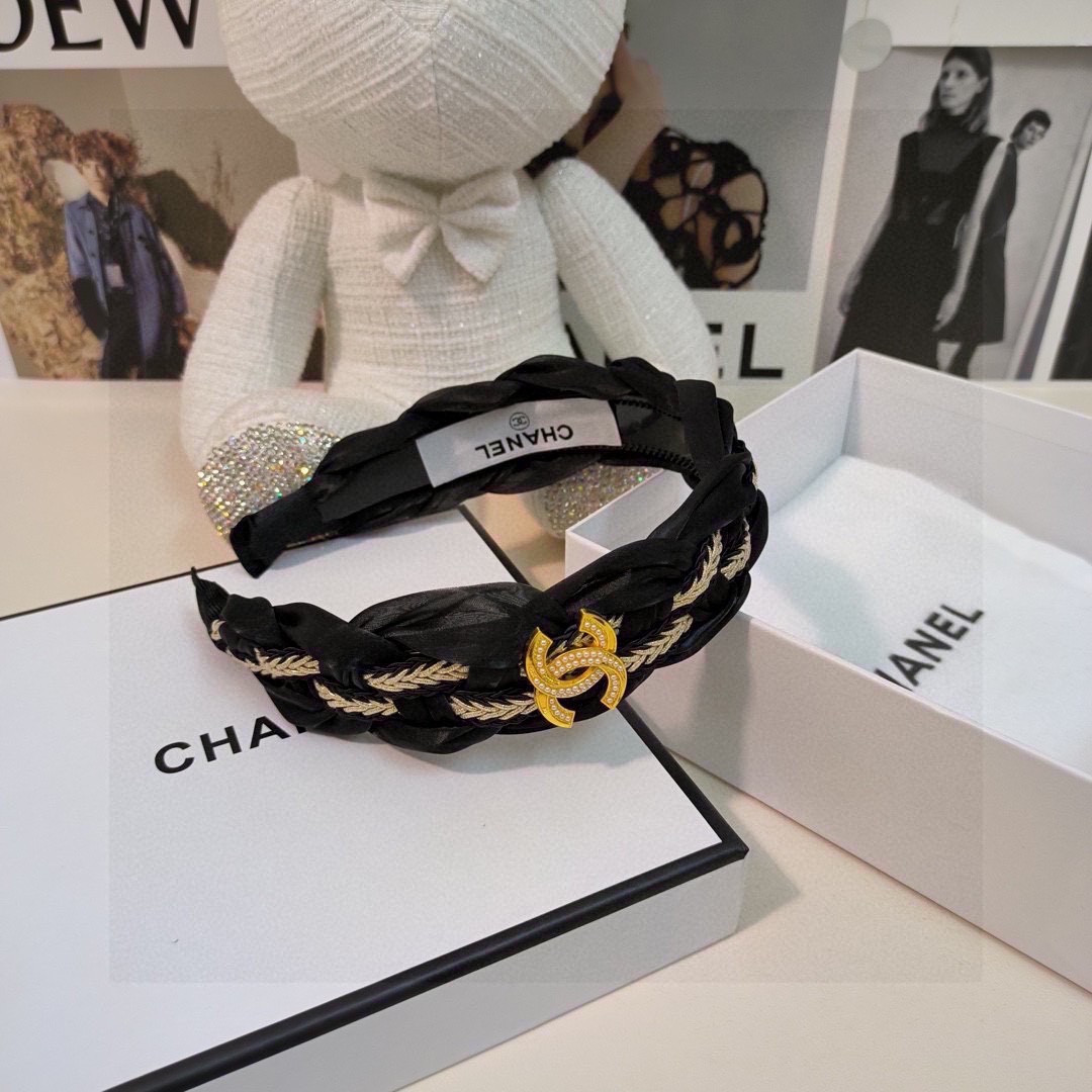 CHANEL シャネル ヘアバンド ブランド 本革 ブラック 全2色