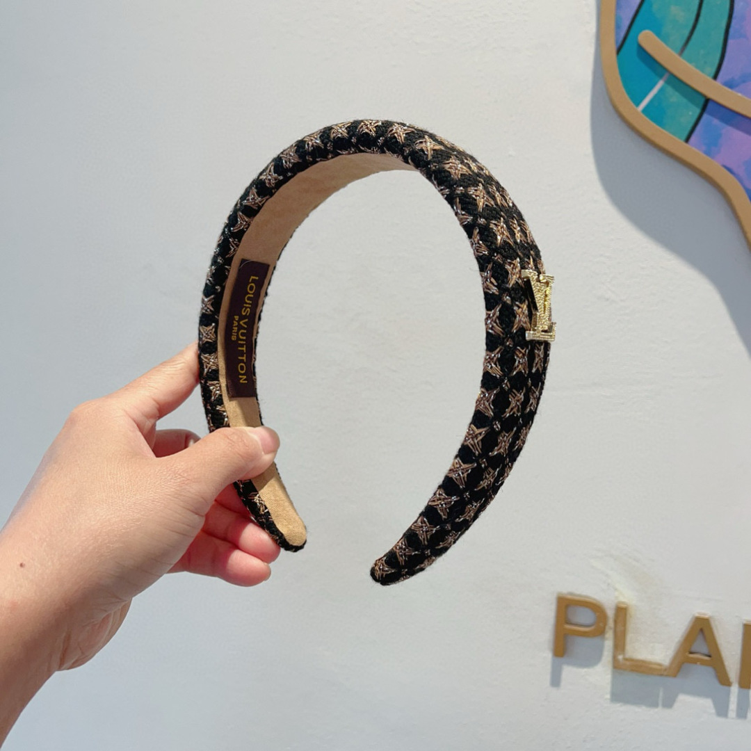 LOUIS VUITTON ルイ・ヴィトン ヘアバンド 本革 ブランド ブラック 全2色 - 画像 2