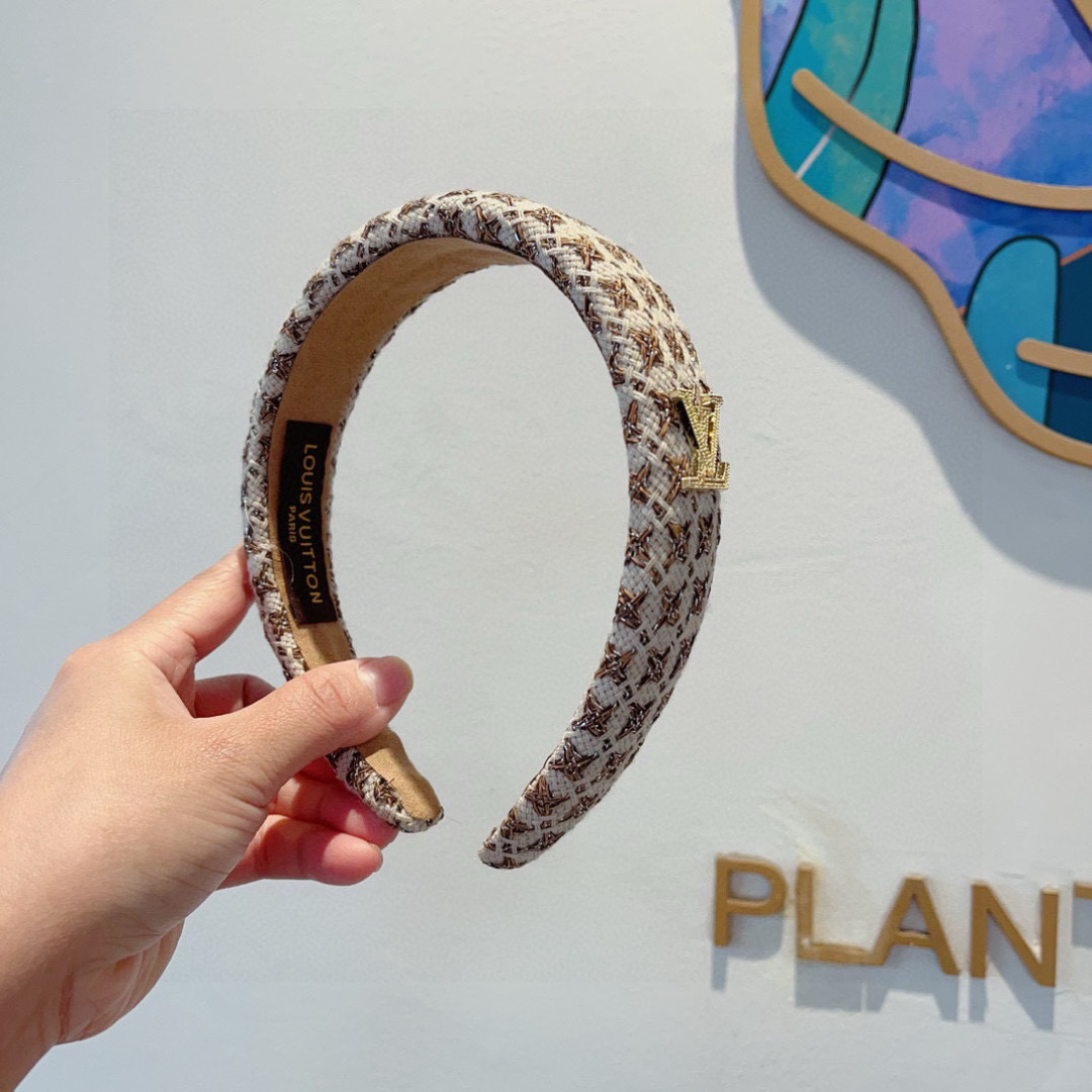 LOUIS VUITTON ルイヴィトン ヘアバンド 本革 フェイクレザー 軽量 全2色 - 画像 2