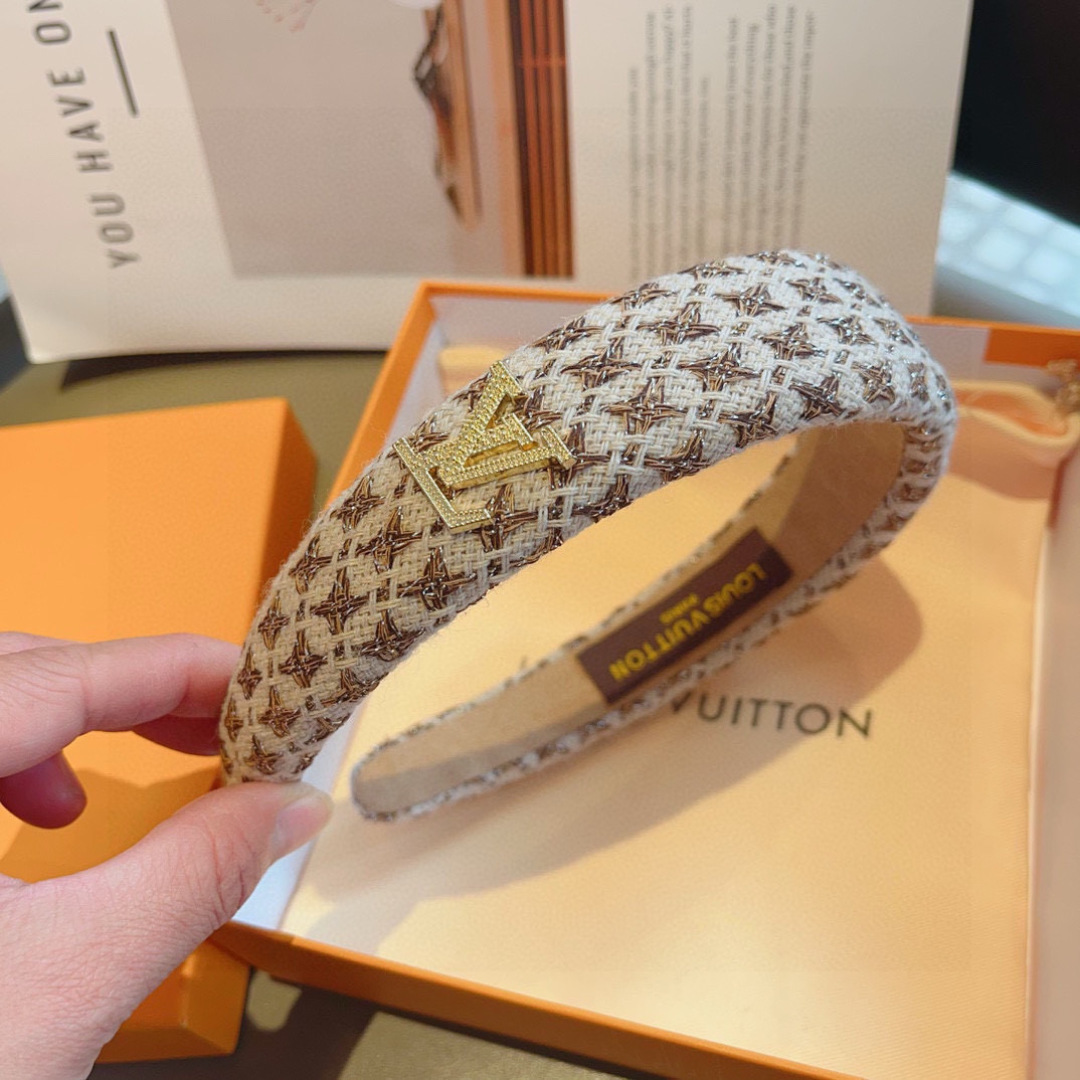 LOUIS VUITTON ルイヴィトン ヘアバンド 本革 フェイクレザー 軽量 全2色 - 画像 6