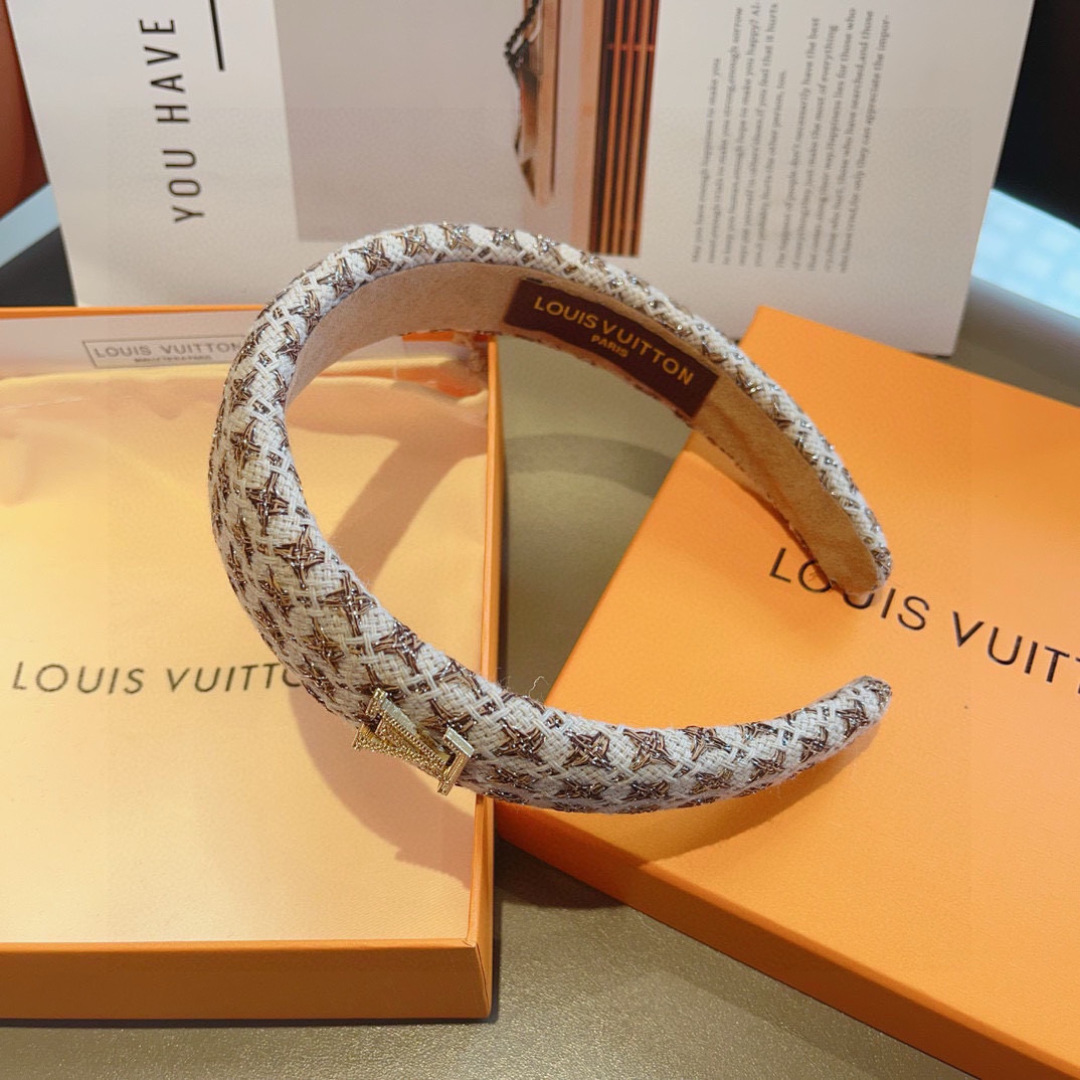 LOUIS VUITTON ルイヴィトン ヘアバンド 本革 フェイクレザー 軽量 全2色 - 画像 8