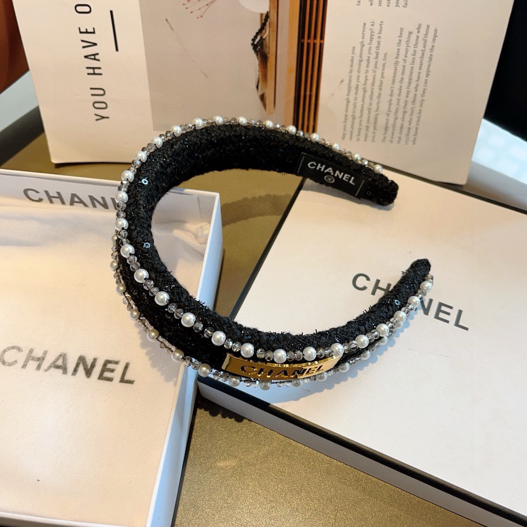CHANEL シャネル ヘッドバンド 本革 ロゴ ブラック ホワイト 全2色 - 画像 7