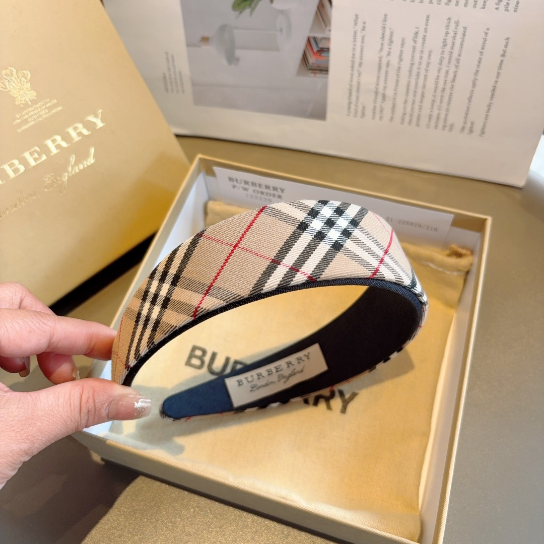 BURBERRY バーバリー ヘアバンド グラフィック柄 ブラック ベージュ - 画像 7